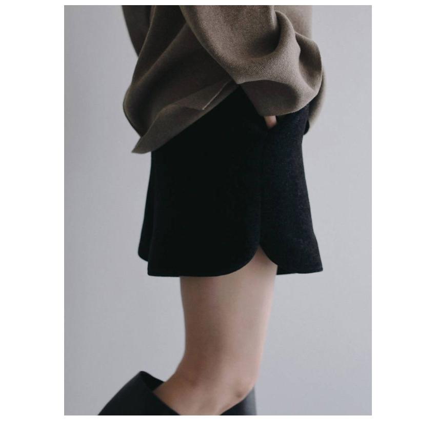anuke（アンヌーク） anuke 2026winter ボトムス Velour Short Pants