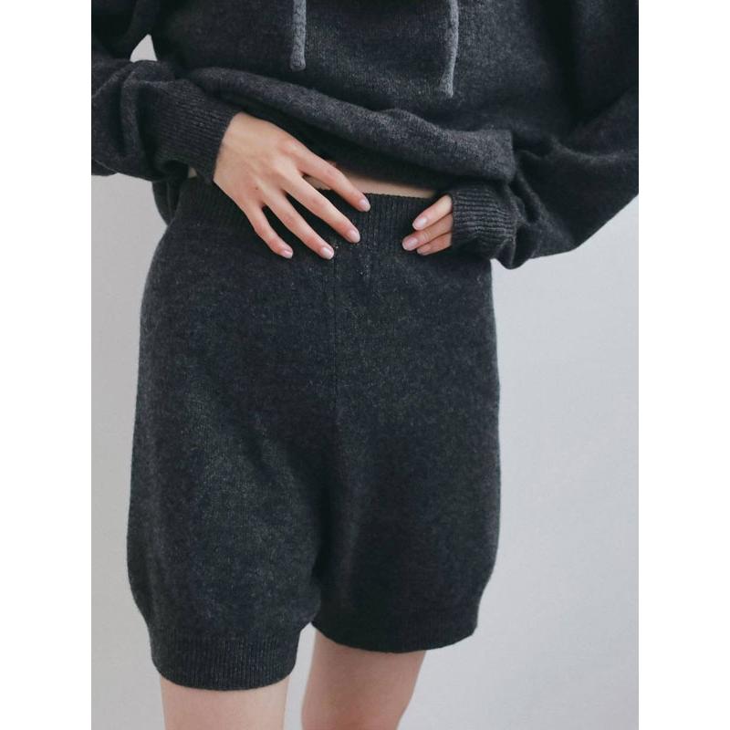 anuke アンヌーク　Knit Short Pants ブラック　38 anuke（アンヌーク） anuke 2026winter ボトムス Wool Knit Bloomer 10
