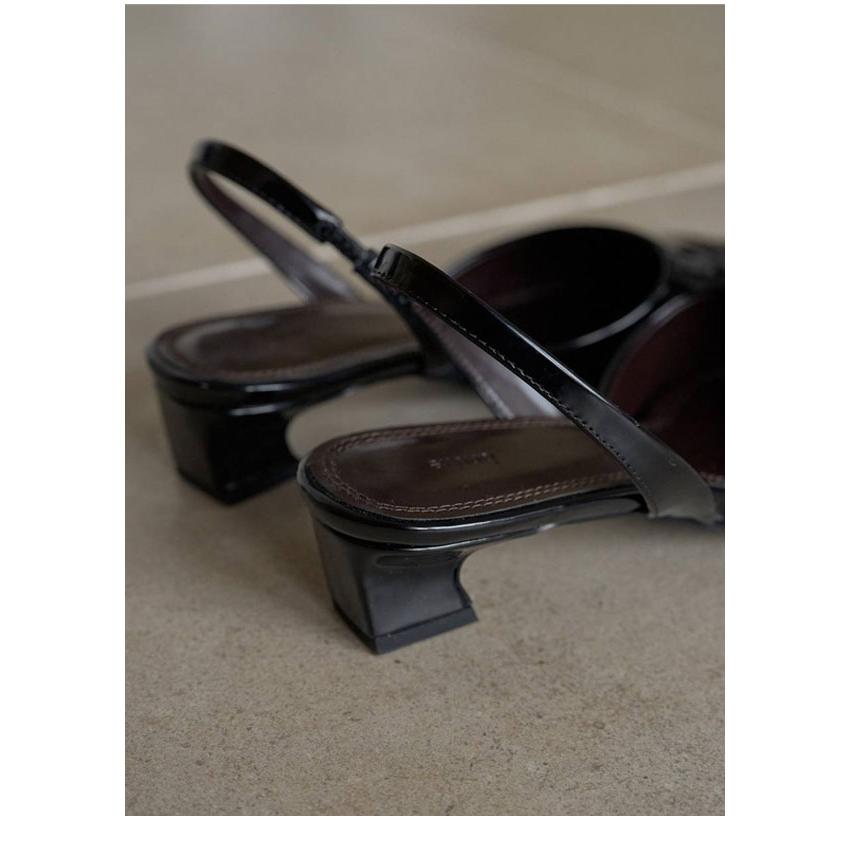 anuke（アンヌーク） anuke 2026Prefall シューズ Squaretoe Enamel