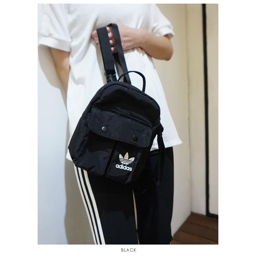 Dinosaurus Trochu Sledujte Prosim Adidas Originals Backpack Xs Nemluve Rozzlobeny Severni Amerika