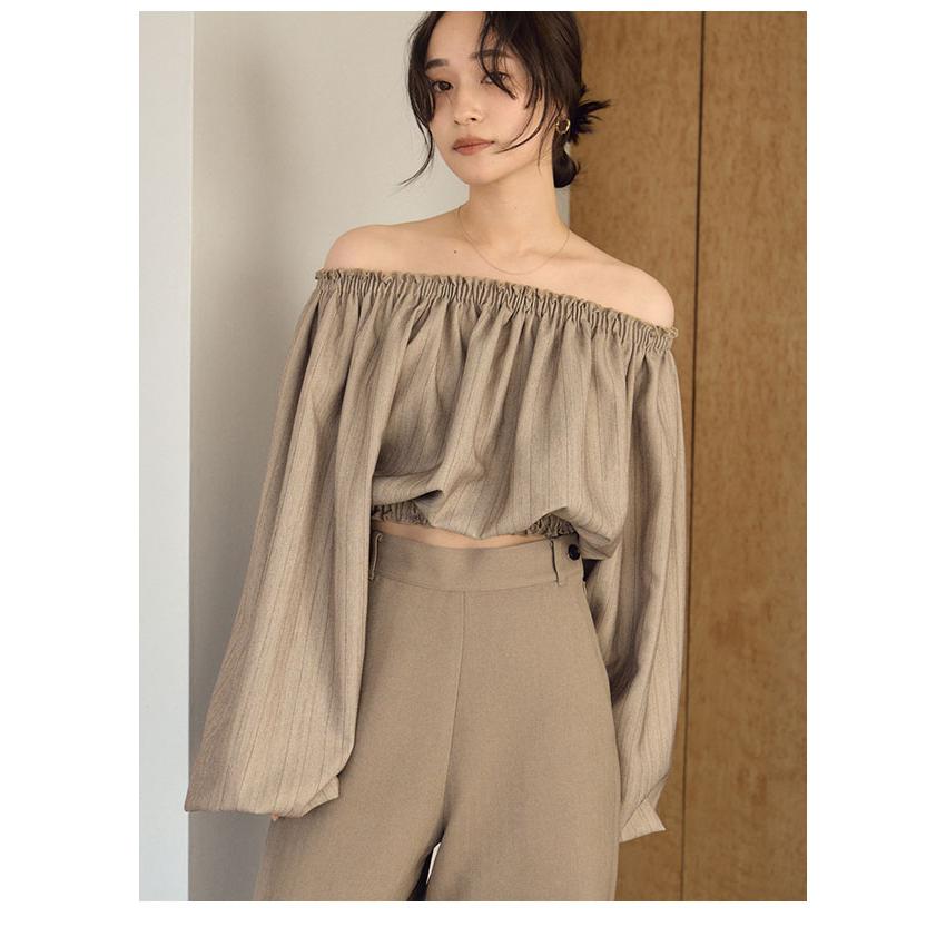 ヘラ Hella 24秋冬 STRIPE OFF SHOULDER TOPS トップス ショート丈 