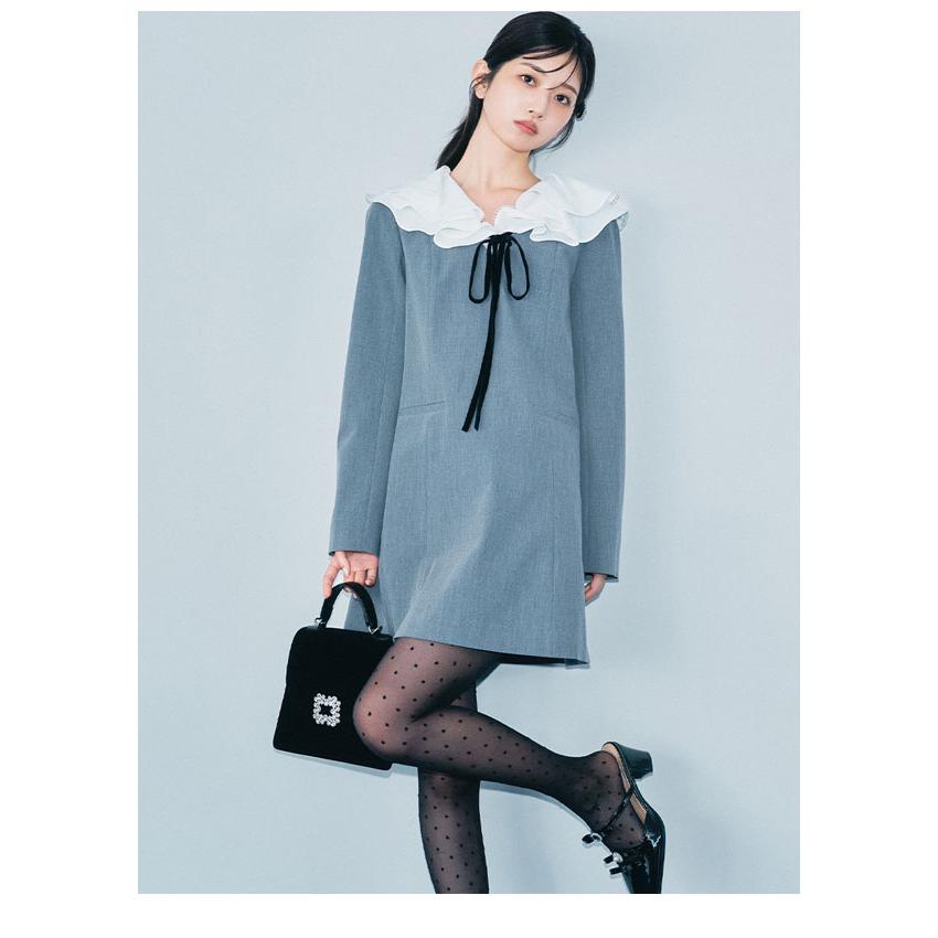 Lily Brownラッフルカラー付きミニワンピース ラッフルカラー付きミニワンピースを使った人気ファッション
