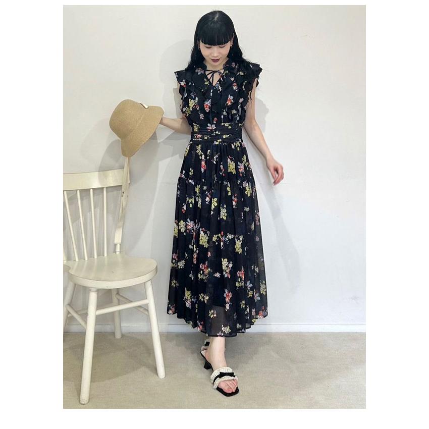 新作10%OFF リリーブラウン LILY BROWN ワンピース 26春夏 フラワープリントプリーツワンピース ノースリーブ マキシ丈 フリル lwfo262041の画像