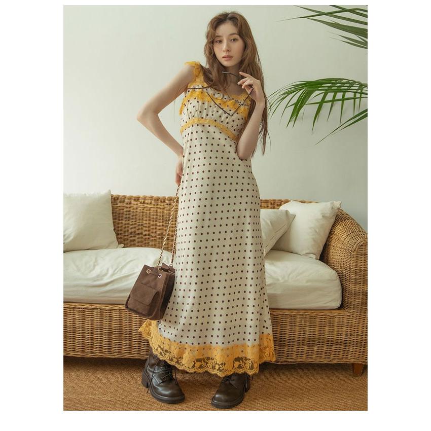 LILY BROWN（リリーブラウン） ワンピース 26春夏 レーストリムサテン