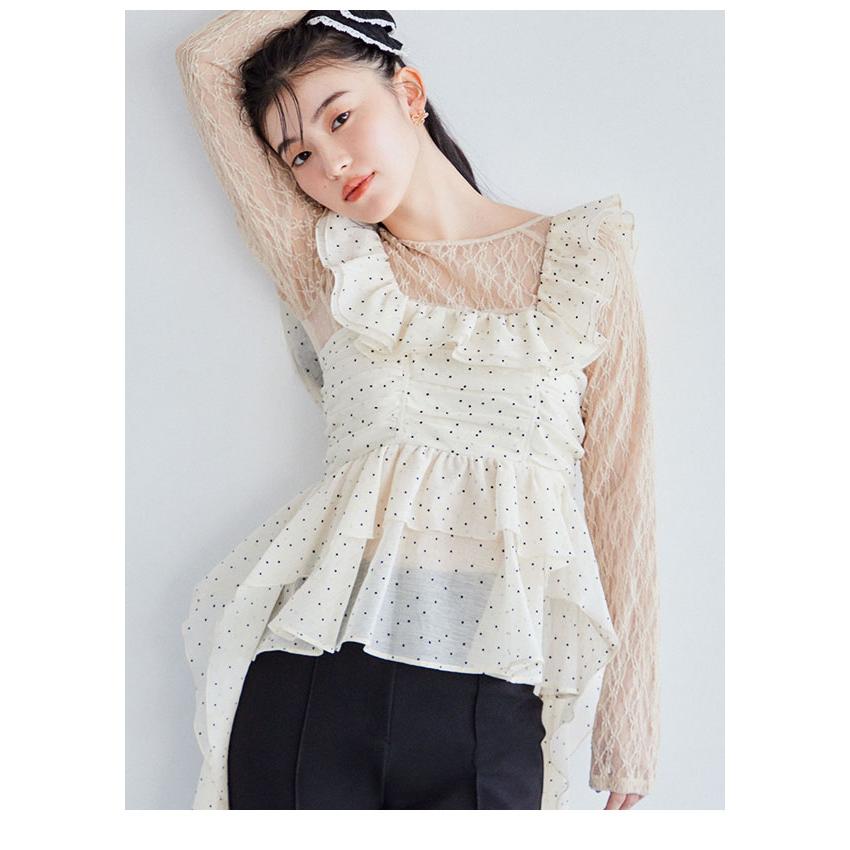 新品タグ付き　LILYBROWN ペプラムフリルトップス LILY BROWN（リリーブラウン） 新作10%OFF トップス 25春夏 ペプラム