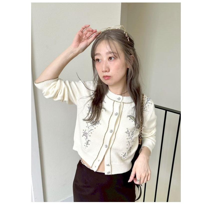 リリーブラウン クロップドビジューカーディガン OWHT LILY BROWN（リリーブラウン） トップス 26秋冬 【CANDY】Lilyエン