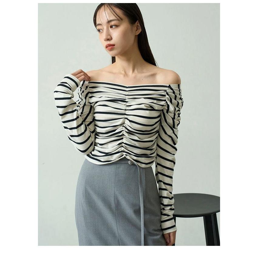SNIDEL 新作10%OFF スナイデル トップス 25春夏 ギャザー SNIDEL 新作10%OFF スナイデル トップス 25春夏 ギャザー