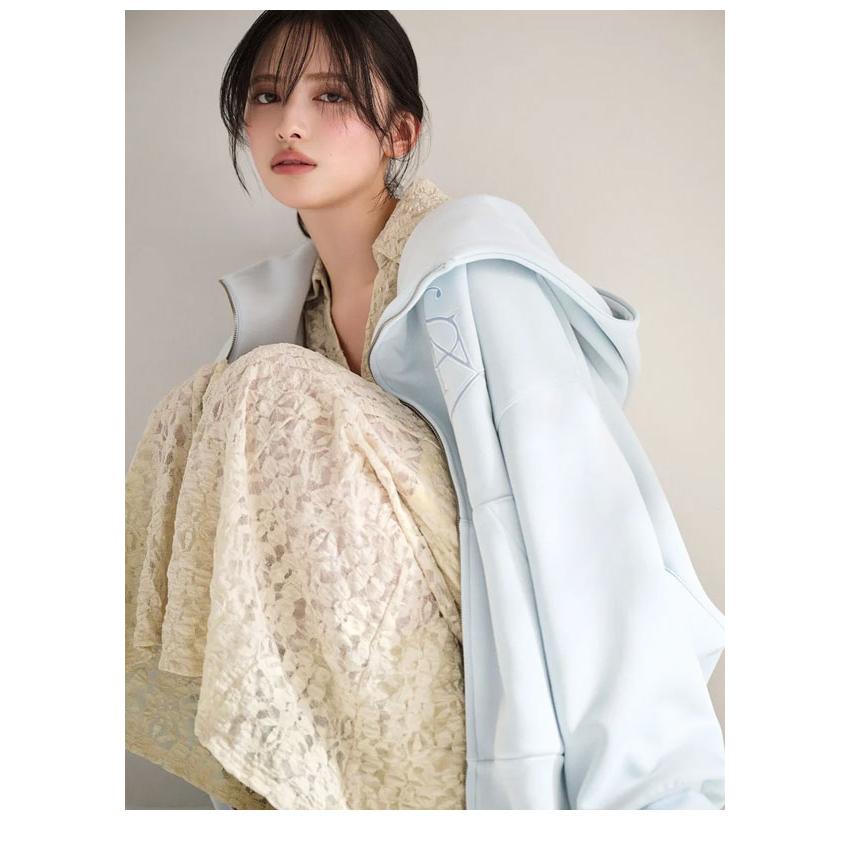 スナイデル SNIDEL トップス 25秋冬 エンブレムボンディングパーカー