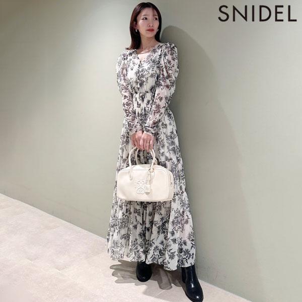 SNIDELドレス シアーショルダーレースドレス（マキシ丈/ロングワンピース