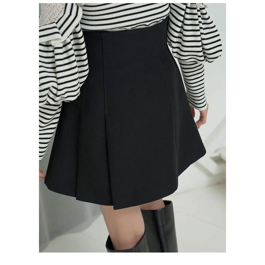 新作新品♥️ SNIDEL プリーツスカショーパン✨ NVY Ｍサイズ プリーツスカショーパン(ショートパンツ)｜パンツ｜SNIDEL(スナイデル