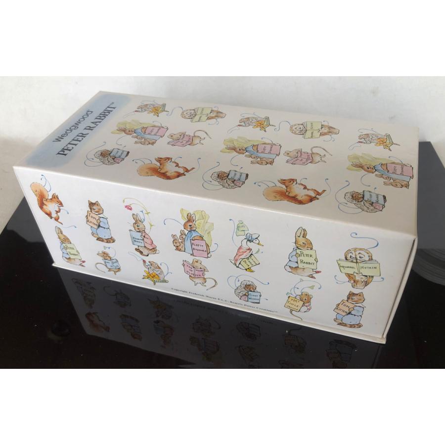 正規品 未使用 ウェッジウッド ピーターラビット 箱付 旧刻印 ウェッジウッド ピーターラビットマグカップ 三種 箱付き