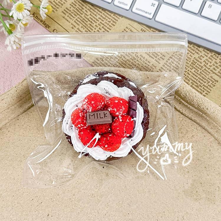大人 ケーキ型 おもちゃ いちごケーキ ジャンボスクイーズ スクイーズ