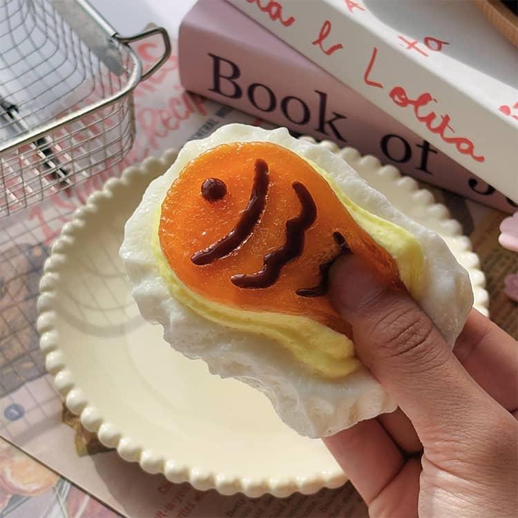 スイスロール かわいい スクイーズ 【3個セット】ぷにぷに おもちゃ