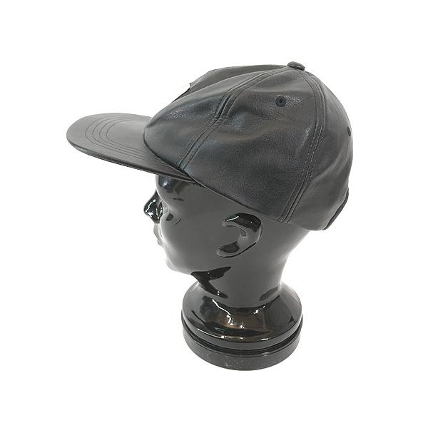 雑貨 古着 UNDEFEATED 「U」 パッチ ワンポイント フェイク レザー 