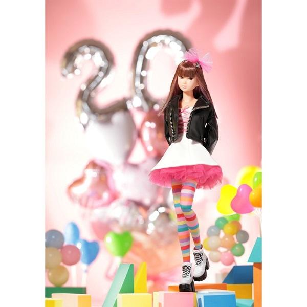 【即納】momoko DOLL モモコドール Twenty Colors 221363 人形 フィギュア コレクション 20周年 ライダースジャケット パニエワンピース ボーダータイツ｜dragon-bee｜04