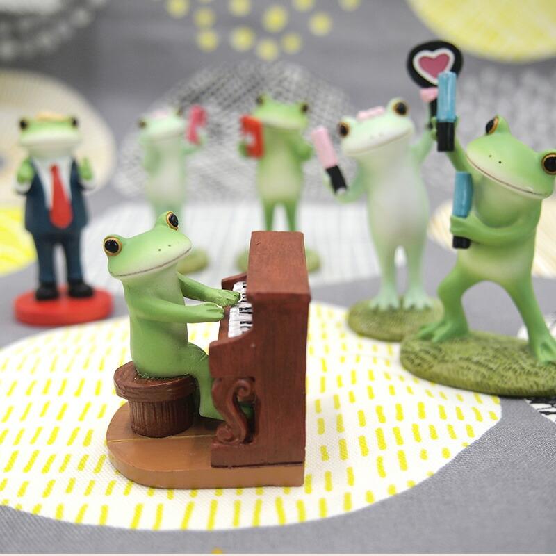 Copeau(コポー） コポー 自撮りするカエル 622503 かえる カエル copeau 雑貨 置き物 置物 小物 ガーデン ミニチュア ダイカイ |  | 01