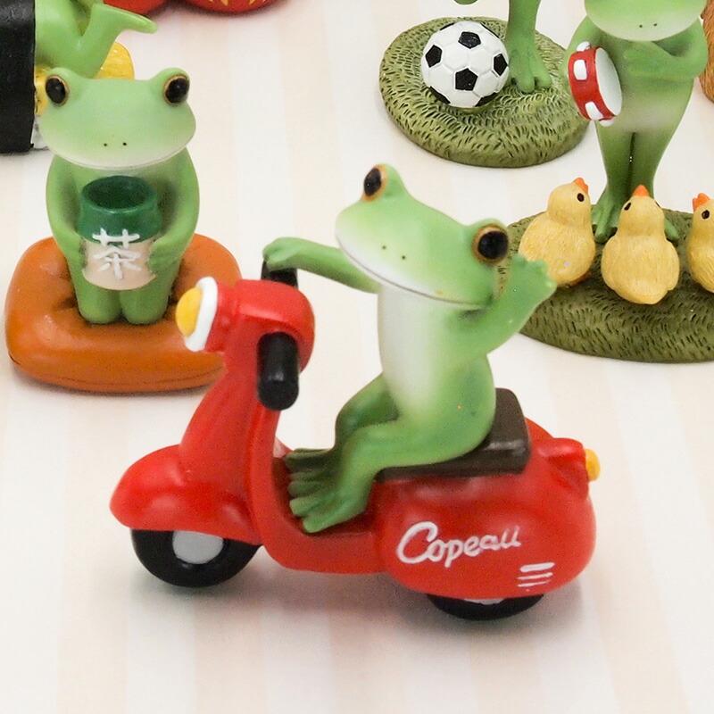 Copeau(コポー） コポー 赤いスクーターに乗るカエル 622511 かえる カエル copeau 雑貨 置き物 置物 小物 ガーデン ミニチュア |  | 02