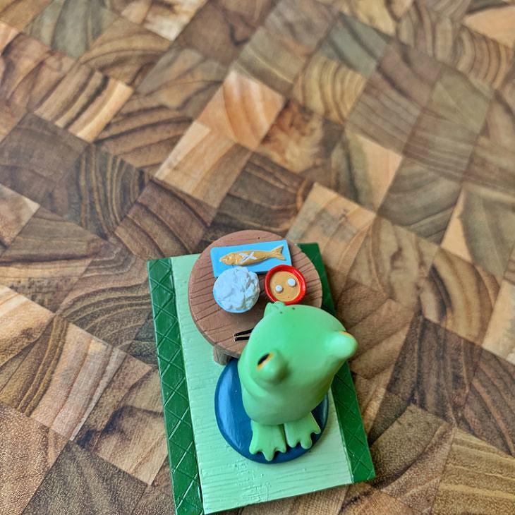 Copeau(コポー） コポー　いただきますカエル 72498 かえる カエル copeau 雑貨 置き物 置物 小物 ガーデン ミニチュア ダイカイ |  | 04