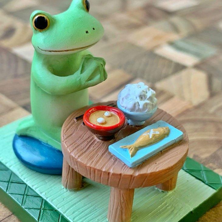 Copeau(コポー） コポー　いただきますカエル 72498 かえる カエル copeau 雑貨 置き物 置物 小物 ガーデン ミニチュア ダイカイ |  | 05