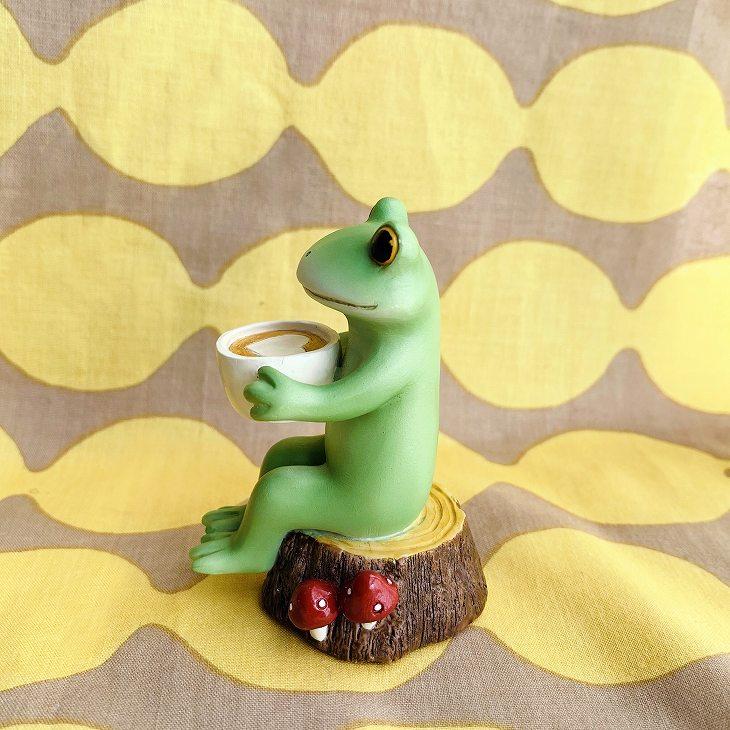 Copeau(コポー） コポー　ミドル　カフェラテどうぞ 73057 かえる カエル copeau 雑貨 置き物 置物 小物 ガーデン ミニチュア ダイカイ |  | 01