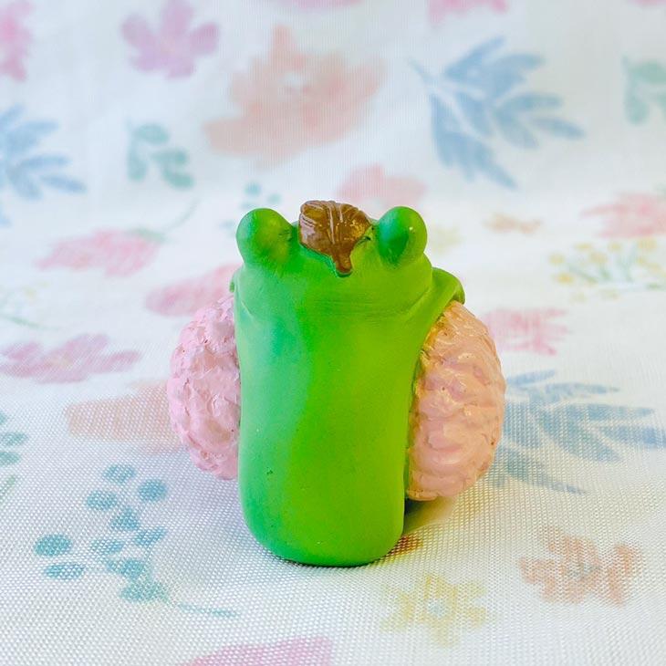 Copeau(コポー） コポー　桜もちになりきるカエル 73869 かえる カエル copeau 雑貨 置き物 置物 小物 ガーデン ミニチュア ダイカイ |  | 03