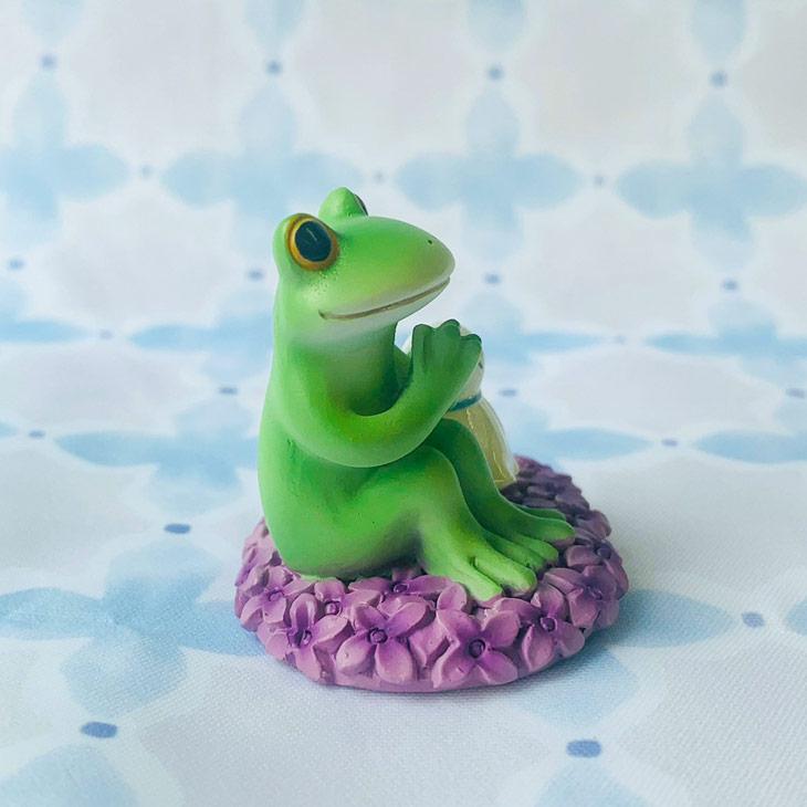 Copeau(コポー） コポー　晴れをお祈りするカエル 73947 かえる カエル copeau 雑貨 置き物 置物 小物 ガーデン ミニチュア ダイカイ |  | 04