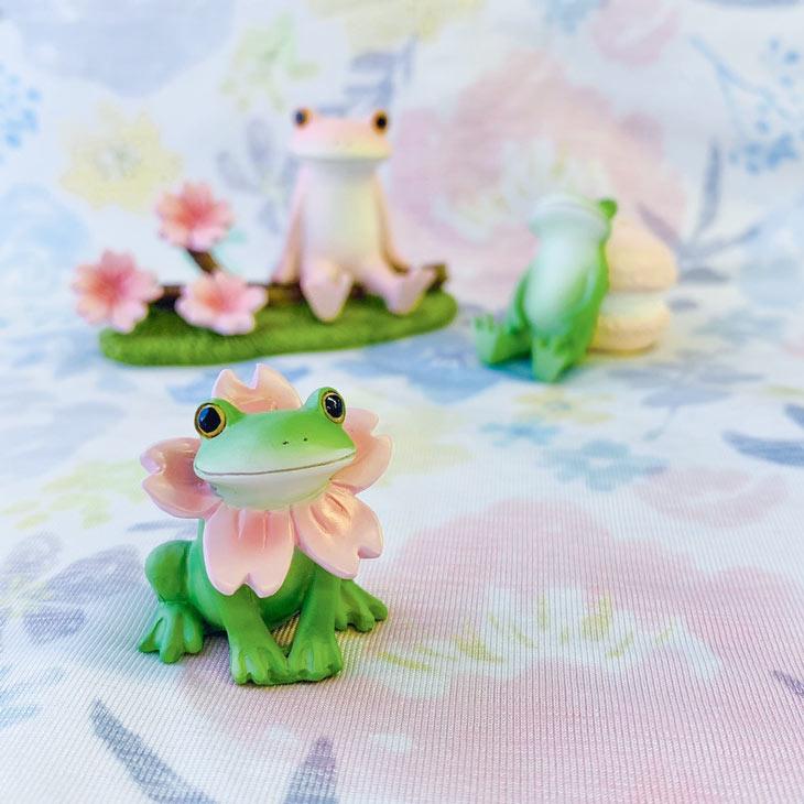 Copeau(コポー） コポー　桜になりきるカエル 74166 かえる カエル copeau 雑貨 置き物 置物 小物 ガーデン ミニチュア ダイカイ |  | 01