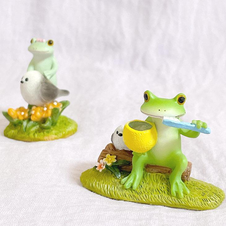 Copeau(コポー） コポー　シマエナガと歯磨きするカエル 74467 かえる カエル copeau 雑貨 置き物 置物 小物 ガーデン ミニチュア ダイカイ |  | 04