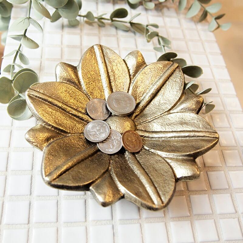 デコール デコール ゴールドアイアントレイ フラワー 821511 |  | 04