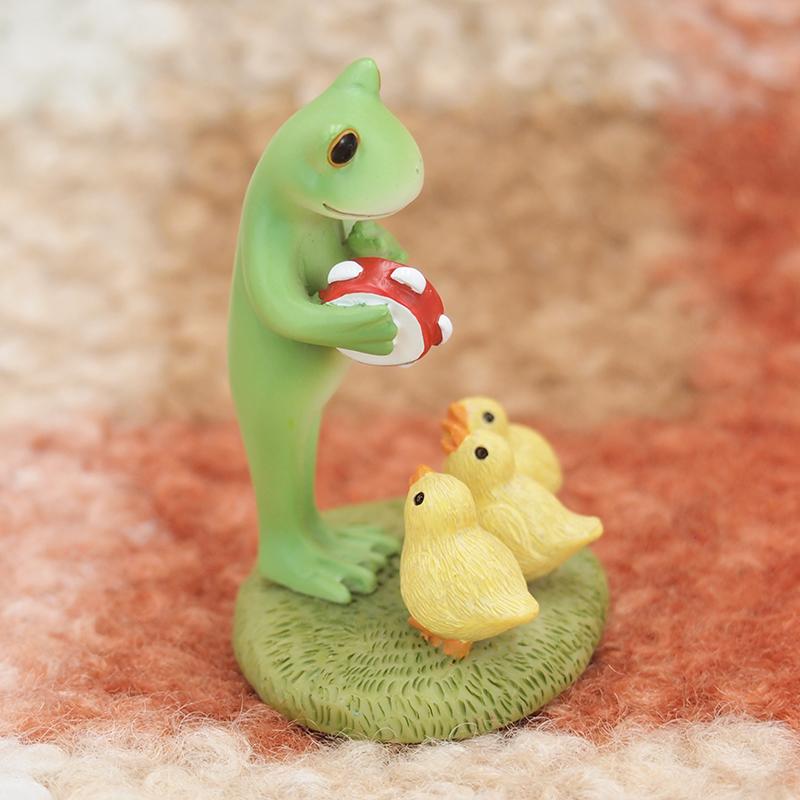 コポー カエル かえる 雑貨 マスコット 置物 Copeau(コポー） カエルのヒヨコ幼稚園 622512 |  | 04