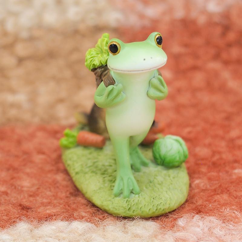 コポー カエル かえる 雑貨 マスコット 置物 Copeau(コポー） ビーバーとおっちょこちょいカエル 622515 |  | 04