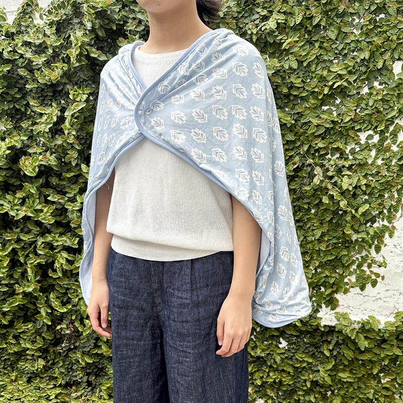 KUVIO（クビオ） KUVIO ひんやりとろける 3wayひざかけ リーフブルー |  | 09