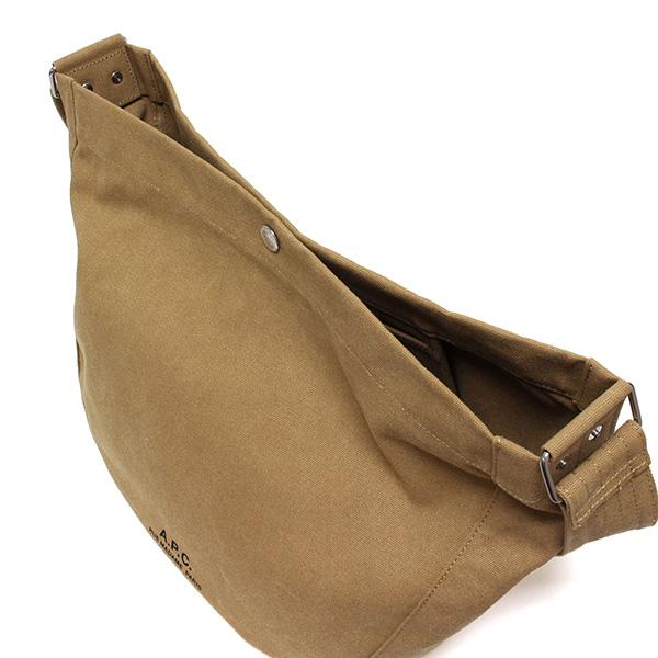 26SSモデル アーペーセー A.P.C. メンズ JOURNAL コットンキャンバス ミディアムバッグ【CAG BEIGE】 M61939 PSAME CAG/【2026SS】m-bag_10