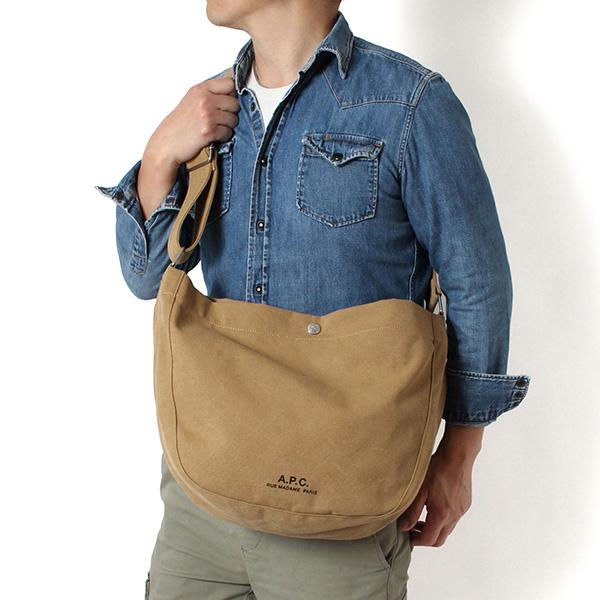 26SSモデル アーペーセー A.P.C. メンズ JOURNAL コットンキャンバス ミディアムバッグ【CAG BEIGE】 M61939 PSAME CAG/【2026SS】m-bag_2