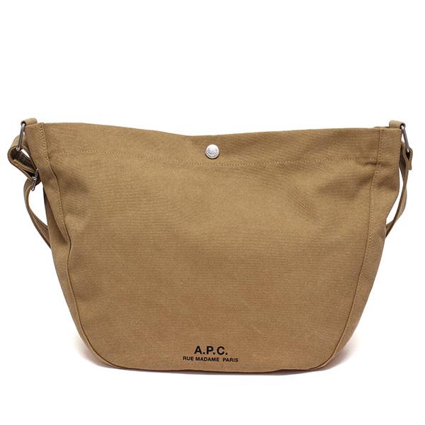 26SSモデル アーペーセー A.P.C. メンズ JOURNAL コットンキャンバス ミディアムバッグ【CAG BEIGE】 M61939 PSAME CAG/【2026SS】m-bag_3
