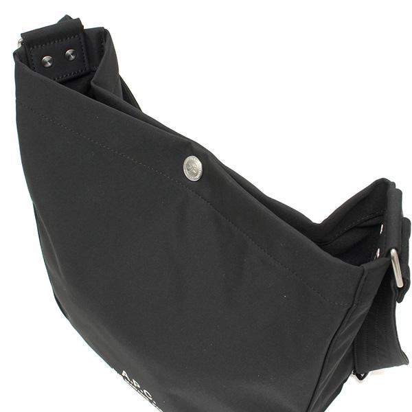 26SSモデル アーペーセー A.P.C. メンズ JOURNAL ナイロン スモールバッグ【LZZ NOIR/BLACK】 M67010 PSAKR LZZ/【2026SS】m-bagの画像