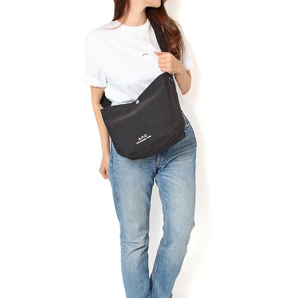 26SSモデル アーペーセー A.P.C. レディース JOURNAL ナイロン スモールバッグ【LZZ NOIR/BLACK】 M67010 PSAKR LZZ/【2026SS】l-bagの画像