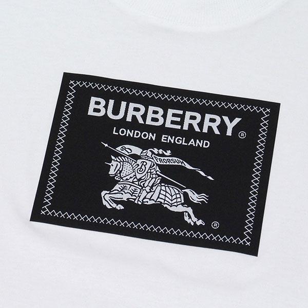 バーバリー BURBERRY  ROUNDWOOD EKDアップリケ オーバーサイズTシャツ【WHITE】 8064397  WHITE/【2023SS】m-topsの画像