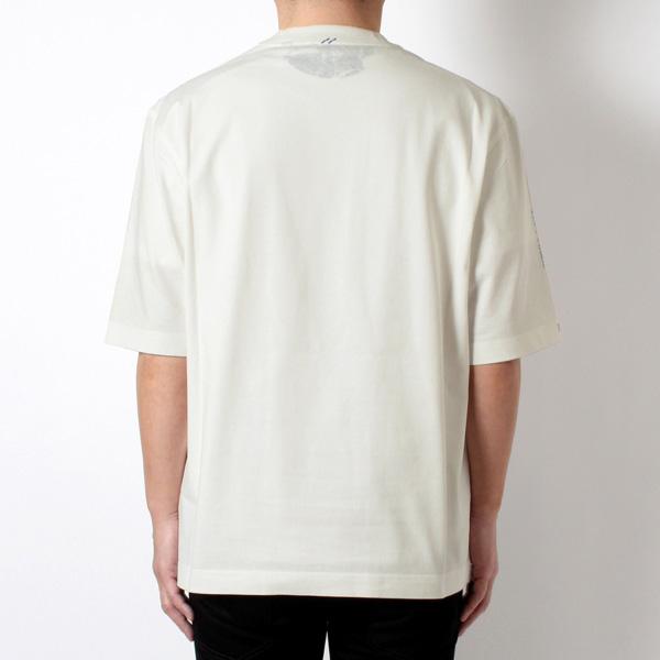 BURBERRY 24SSモデル バーバリー GRAPHICS スクリーンプリント T BURBERRY 24SSモデル バーバリー GRAPHICS スクリーンプリント T