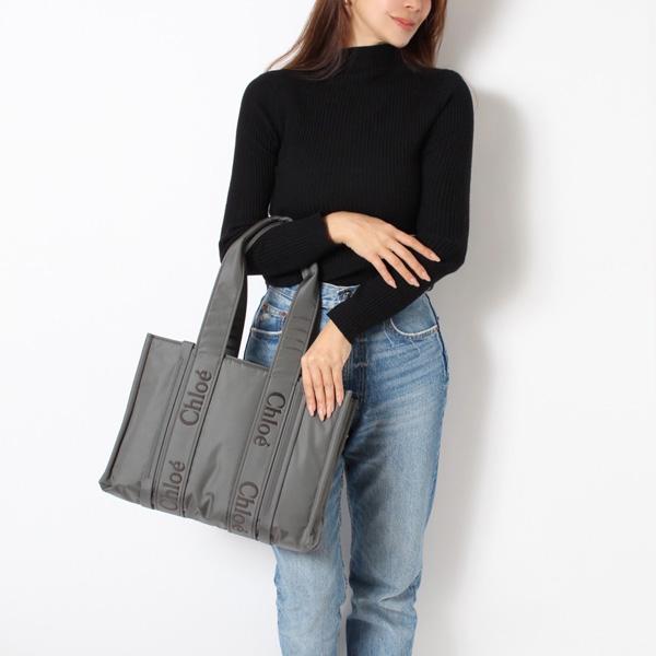 クロエ Chloe ミディアム トートバック Chloe（クロエ） 25SS新色 Chloe WOODY ミディアム 刺しゅうロゴ