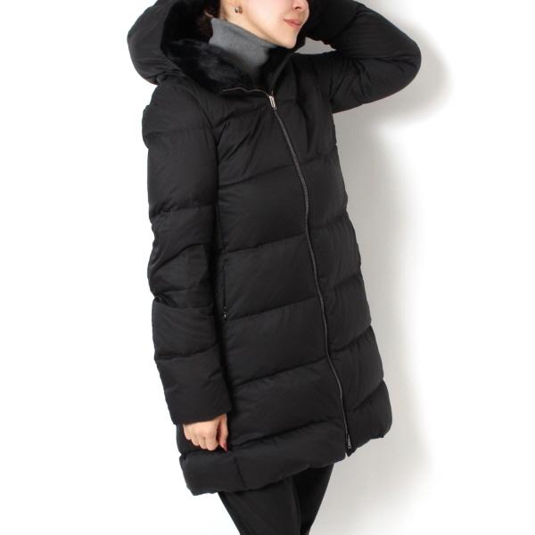HERNO 24AWモデル ヘルノ レディース フェイクファーフード HERNO 24AWモデル ヘルノ レディース フェイクファーフード
