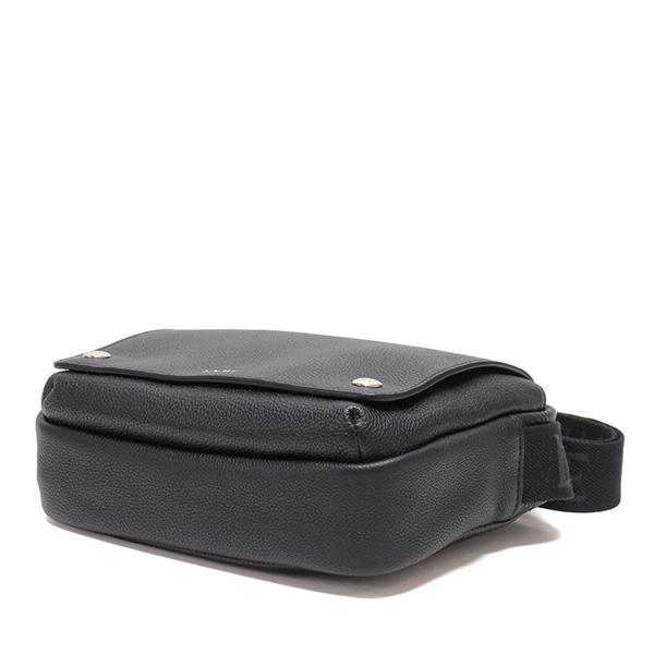 LOEWE（ロエベ） 26SSモデル レディース PEBBLE MESSENGER ぺブル