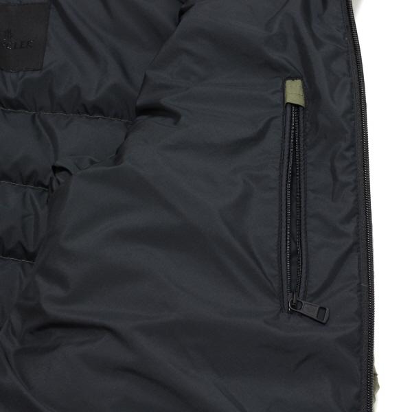 MONCLER モンクレール メンズ ARROUX ダウンジャケット【カーキ MONCLER モンクレール メンズ ARROUX ダウンジャケット【カーキ