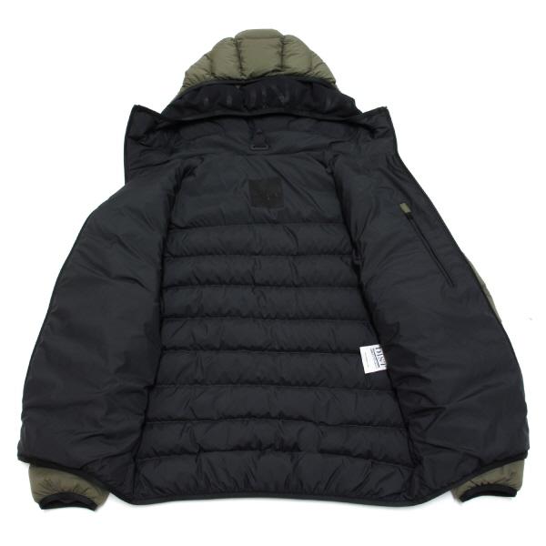 MONCLER モンクレール メンズ ARROUX ダウンジャケット【カーキ MONCLER モンクレール メンズ ARROUX ダウンジャケット【カーキ