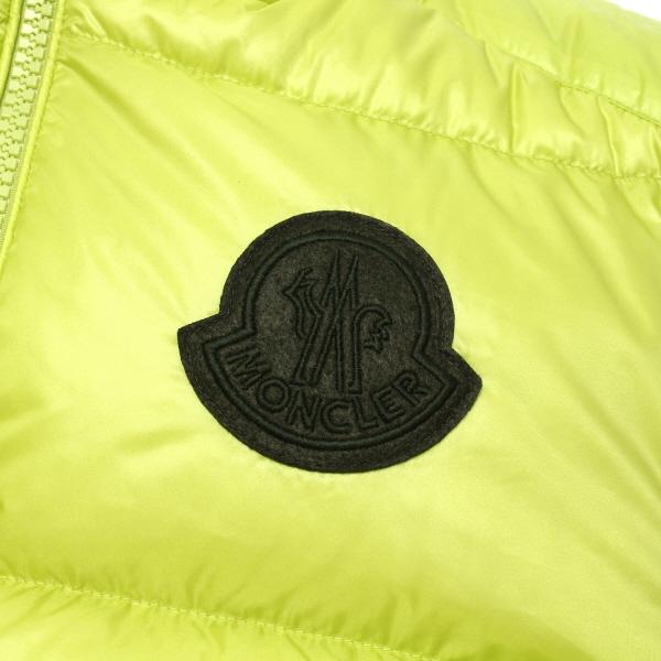 24AWモデル モンクレール MONCLER メンズ SUMIDO ダウンベスト【ライム+ボルドー】 1A00189 595GJ 8B4/【2024-25AW】m-topsの画像