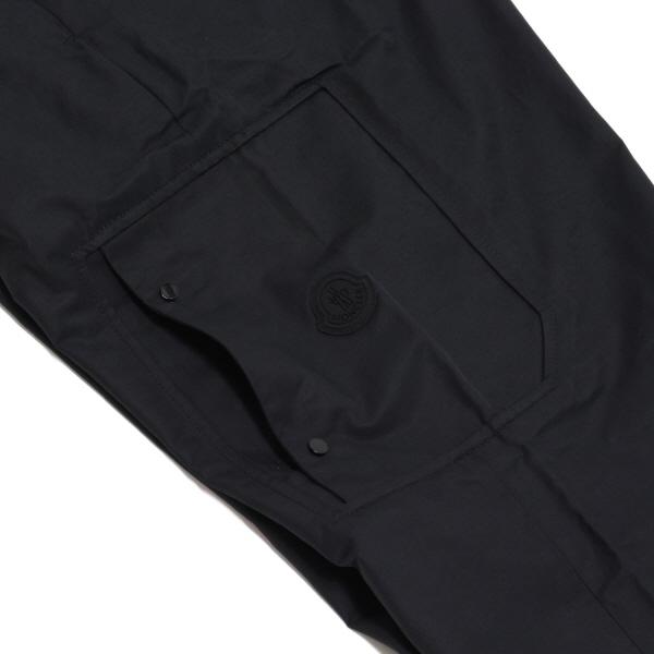 MONCLER 24AWモデル モンクレール メンズ ラバーワッペン付き
