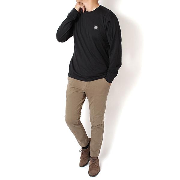 関税負担なし◆STONE ◆ロゴパッチ 長袖 コットンTシャツ STONE ISLAND 25AWモデル ストーンアイランド COMPASSロゴパッチ