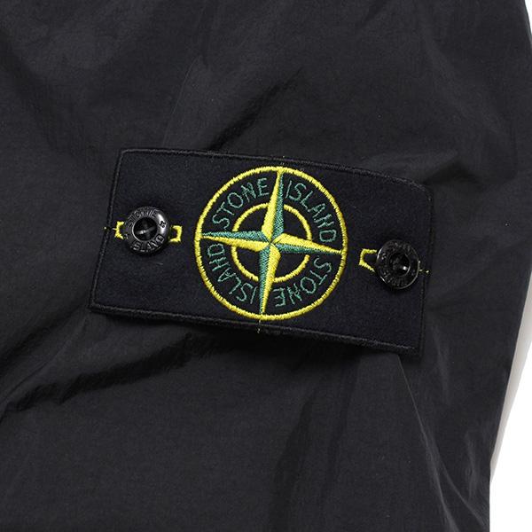 26SSモデル ストーンアイランド STONE ISLAND バッジワッペン付き 防風+はっ水 ナイロンジャケット【V0029 BLACK】 L1S154100001 S0A23 V0029/【2026SS】m-outerの画像