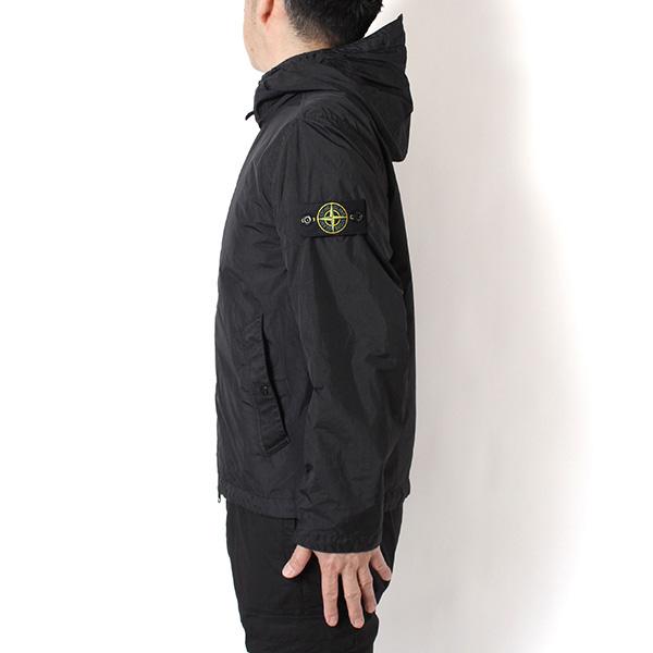 26SSモデル ストーンアイランド STONE ISLAND バッジワッペン付き 防風+はっ水 ナイロンジャケット【V0029 BLACK】 L1S154100001 S0A23 V0029/【2026SS】m-outerの画像