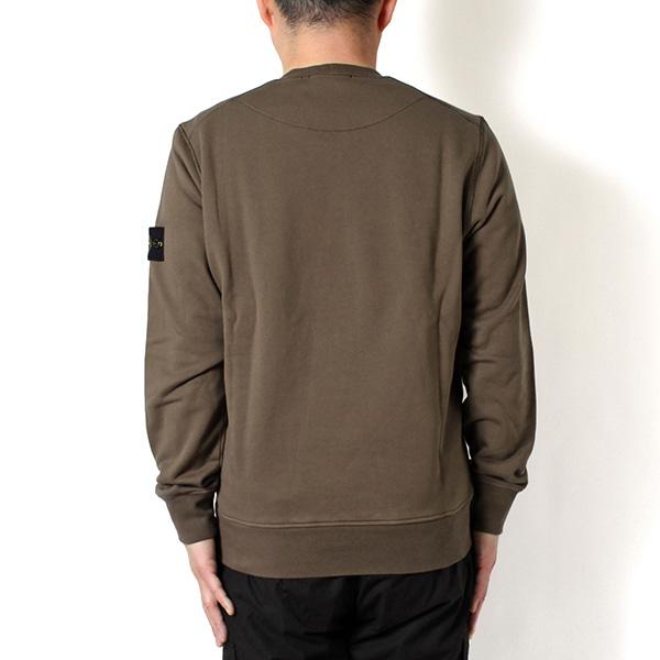 STONE ISLAND（ストーン アイランド） 26SSモデル バッジワッペン付き